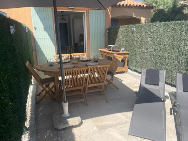 Apartamento La Martina Sainte-Maxime Exterior foto